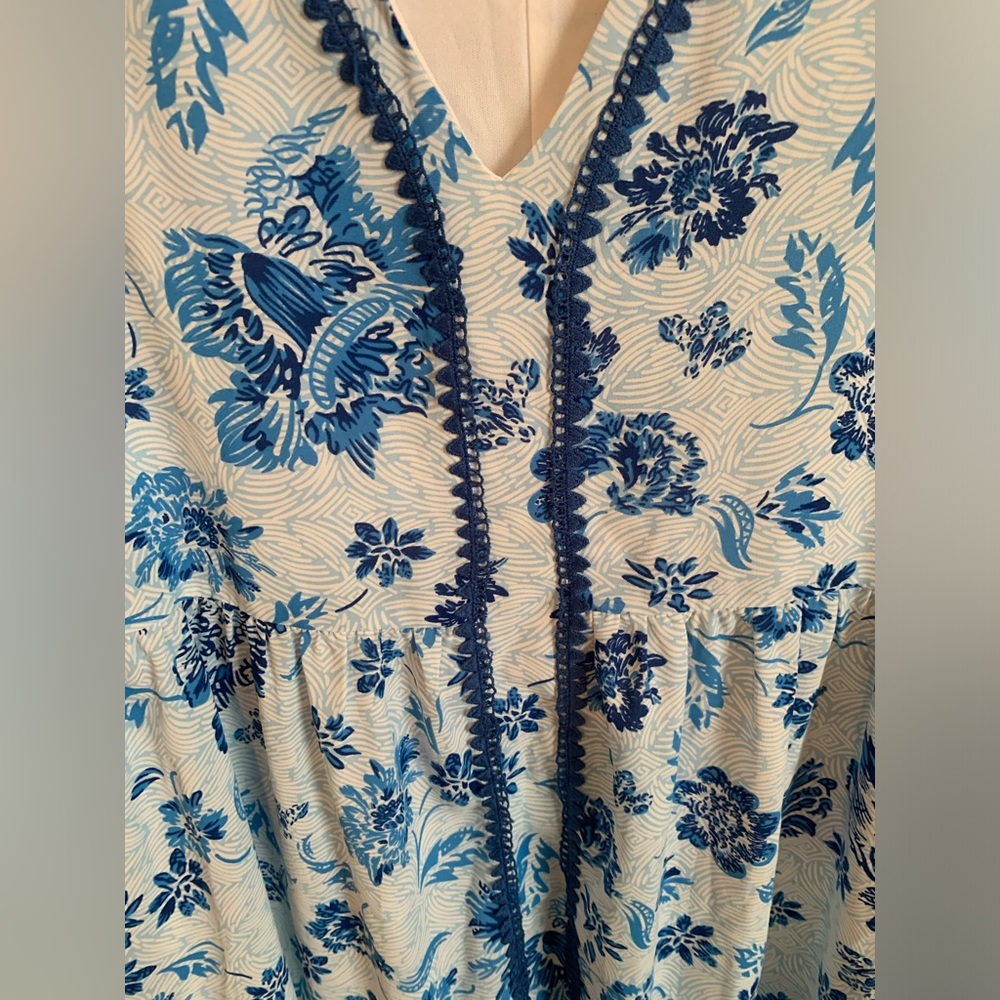 entro White Maxi Dress with Blue Floral Print - Picture 4 of 11
